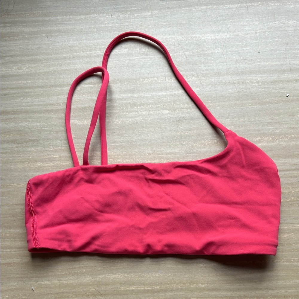 Strappy Lululemon Sports Bra Size 6